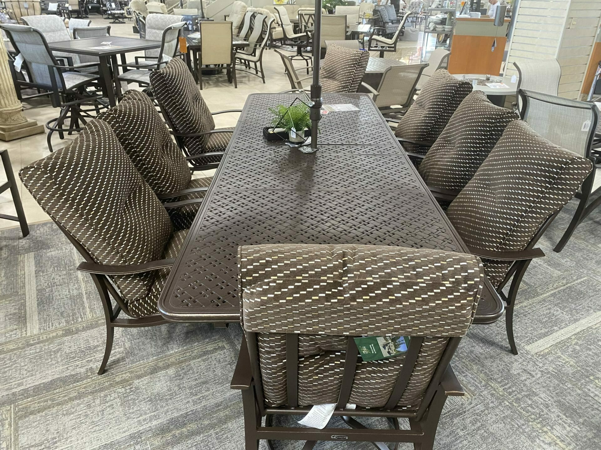 Mallin Albany Cushion 9 Piece Extension Table Dining Set