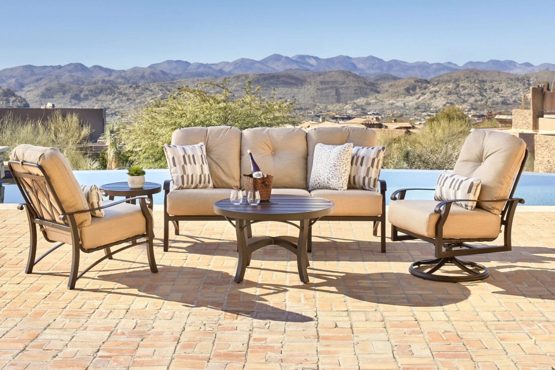 Woodard Cortland Seating ets California Backyard